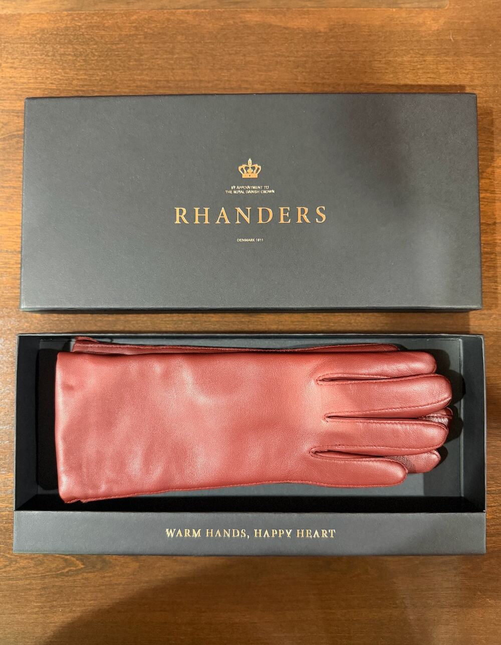 Rhanders Burgundy Leather Gloves in Burgundy - Size 6 Women's